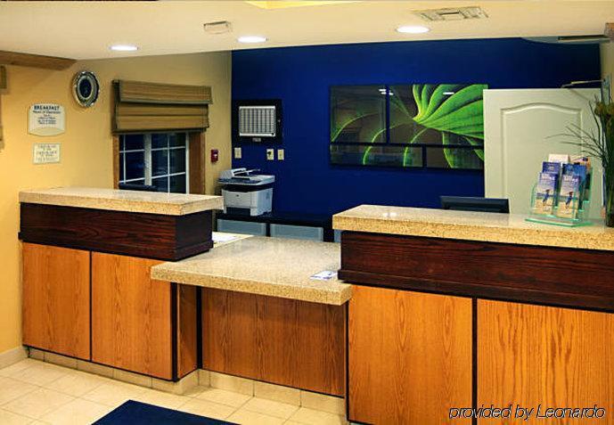Fairfield Inn And Suites By Marriott Cincinnati Eastgate Интериор снимка