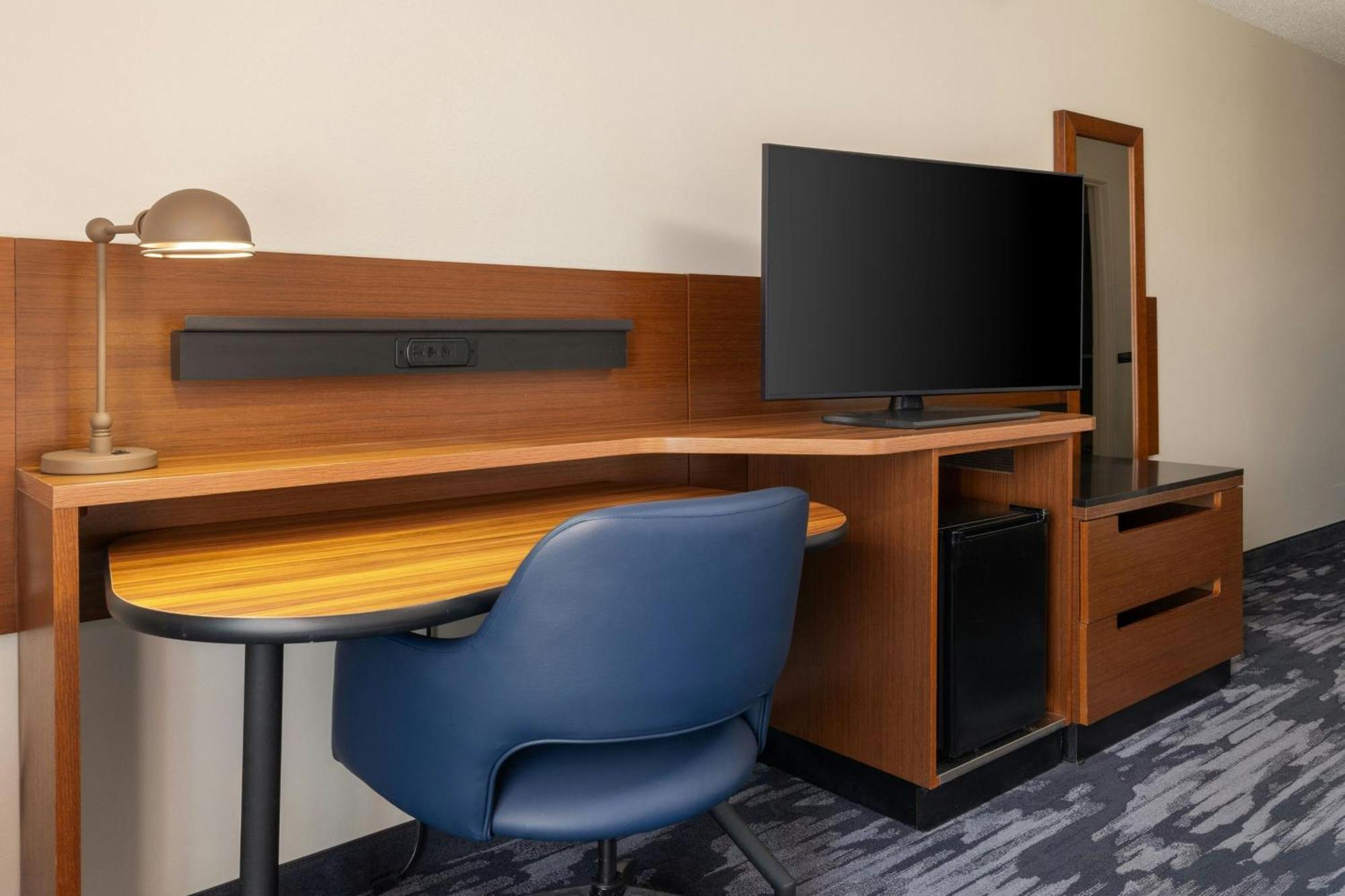 Fairfield Inn And Suites By Marriott Cincinnati Eastgate Екстериор снимка